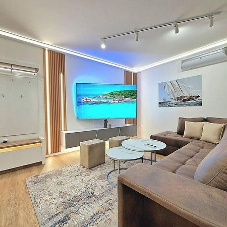 Luxury Apartment. 75 Inches Tv Varna Esterno foto