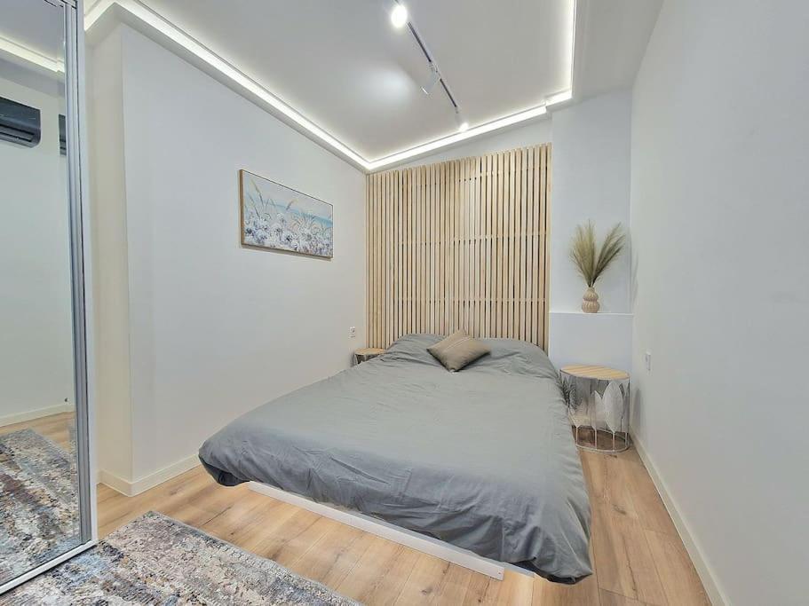 Luxury Apartment. 75 Inches Tv Varna Esterno foto